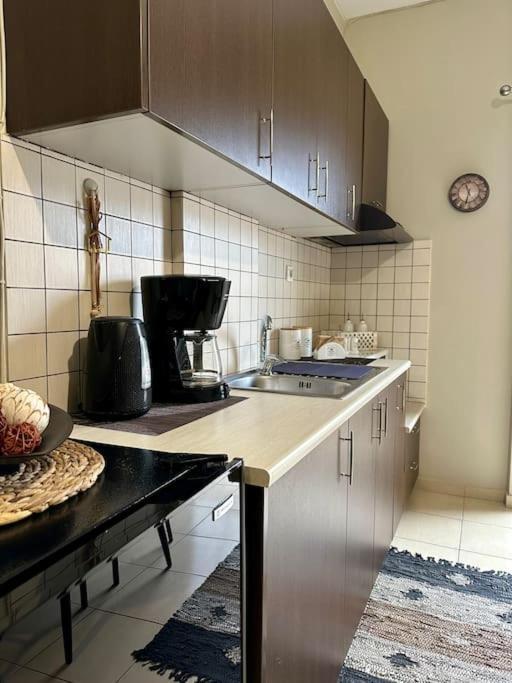 Eleni'S Studio Near The Airport Heraklion  Luaran gambar